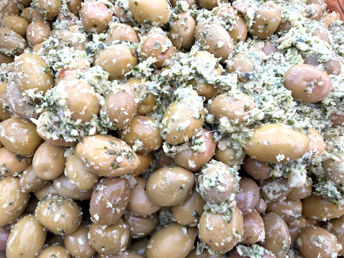 Olives "Ail-Basilic frais"